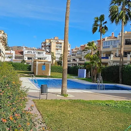 Euromar Beachfront & Parking Apartment *