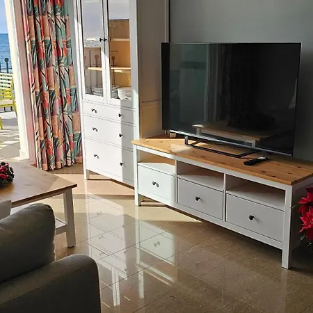 Euromar Beachfront & Parking Apartment Torrox